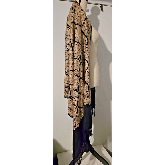 Kashmiri Embroidered Wool Shawl Wrap Stole Black Beige Embellished Women 28 x 80 - Picture 6 of 9